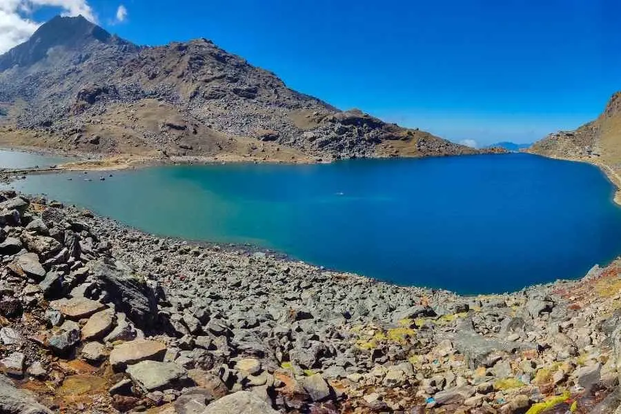 Gosaikunda Helambu Trek