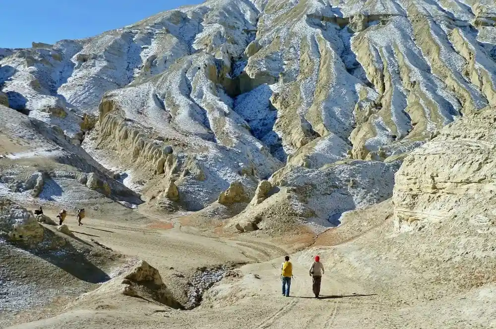Fewer Crowds Means Safer, More Personal Trekking for Women